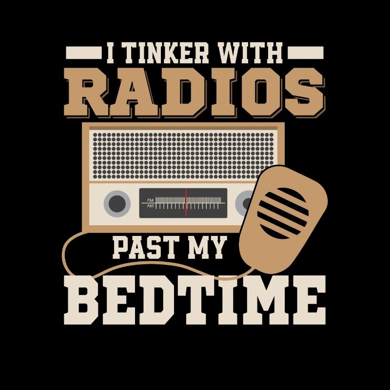 Je bricole avec des radios devant mon opérateur du coucher Ama