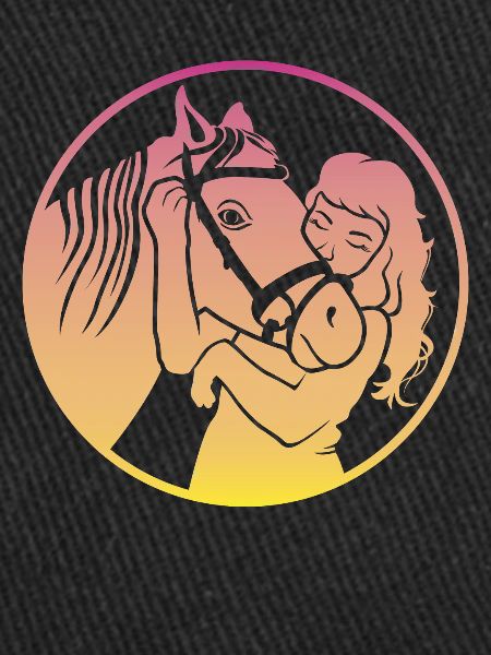 Étreinte radieuse du cheval harmonieuse