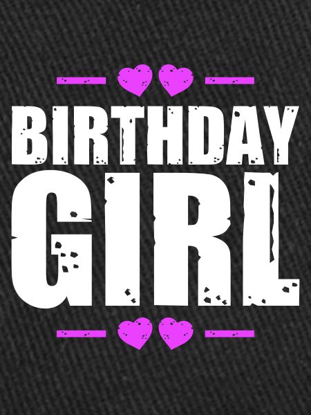 fille d’anniversaire disant