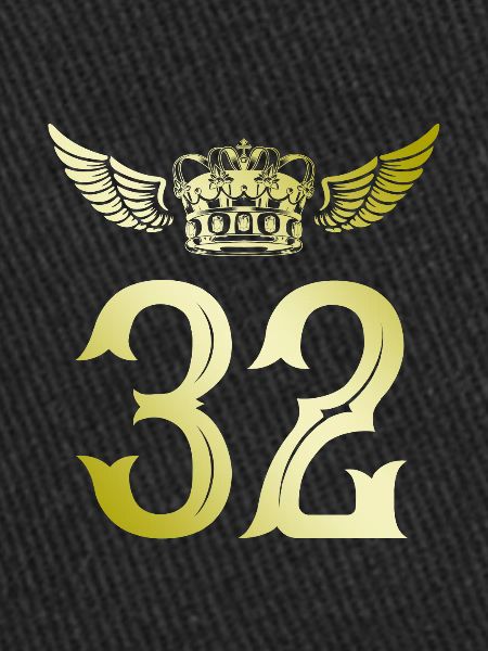 32 Number crown