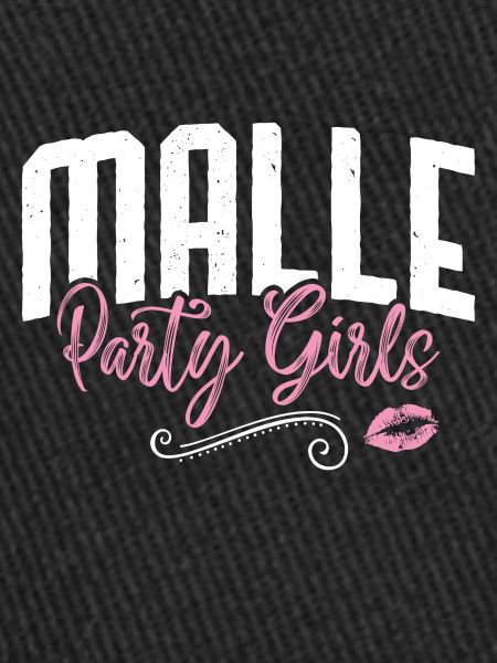 Les fêtardes de Malle s'embrassent