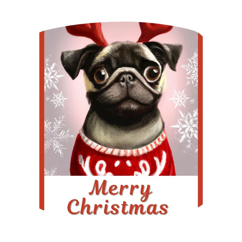 Bébé carlin dans un pull de Noël et des cornes de renne