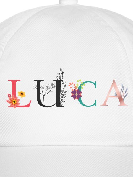 LUCA Namenskunst mit gestickten Blumen