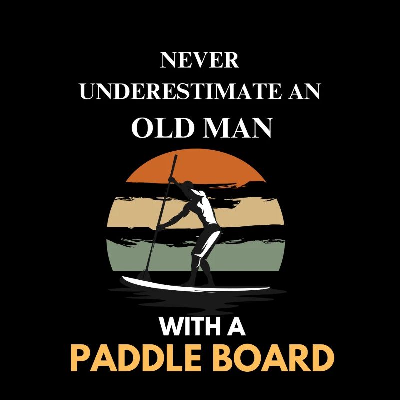 Alter Mann mit einem Paddleboard
