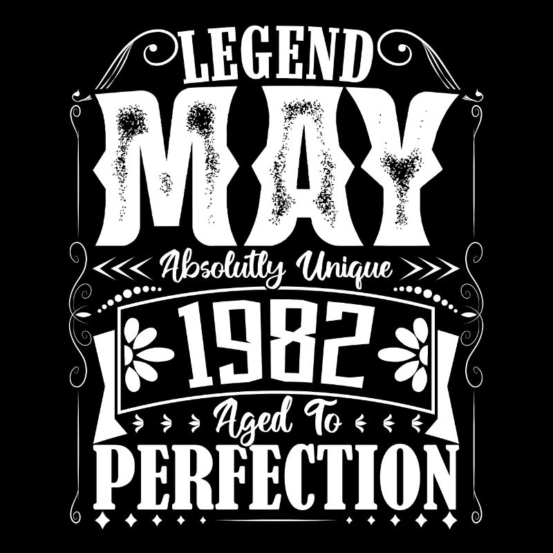 Mai 1982. Anniversaire mai 1982. Cadeau may 1982.
