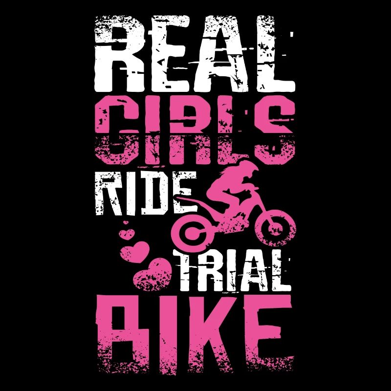 Les filles font du vélo d'essai