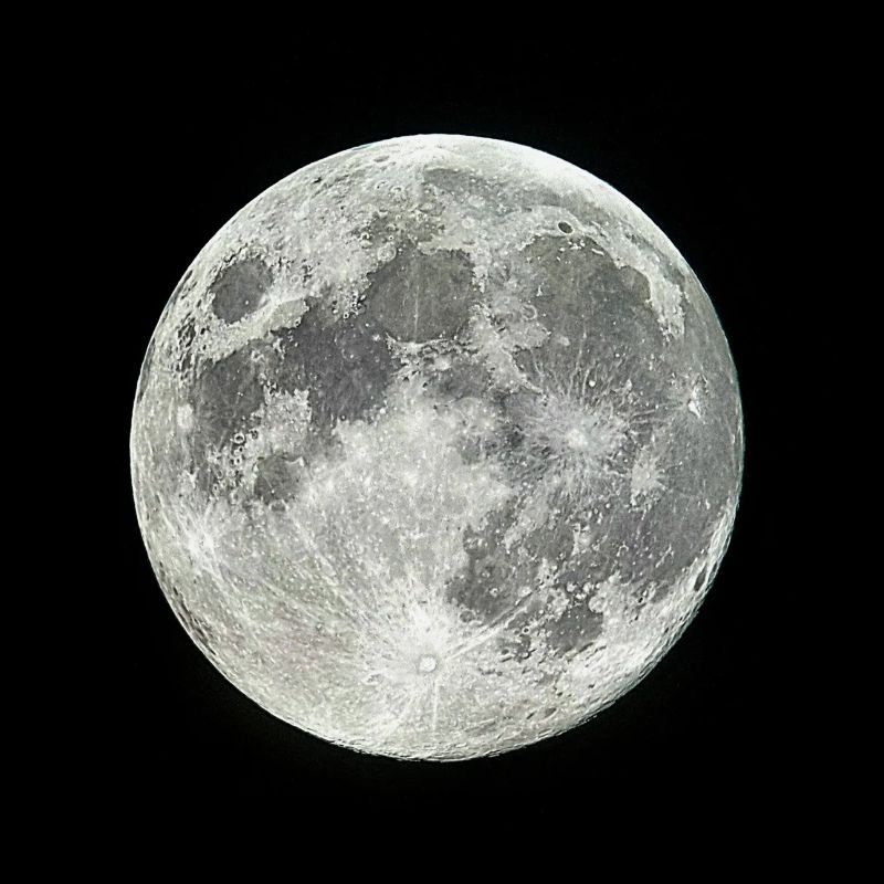 Vollmond am Nachthimmel