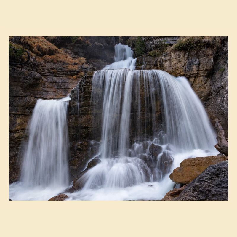 Chute d’eau d’évasion de vache