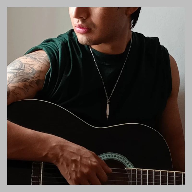 Guitare de soirée studio