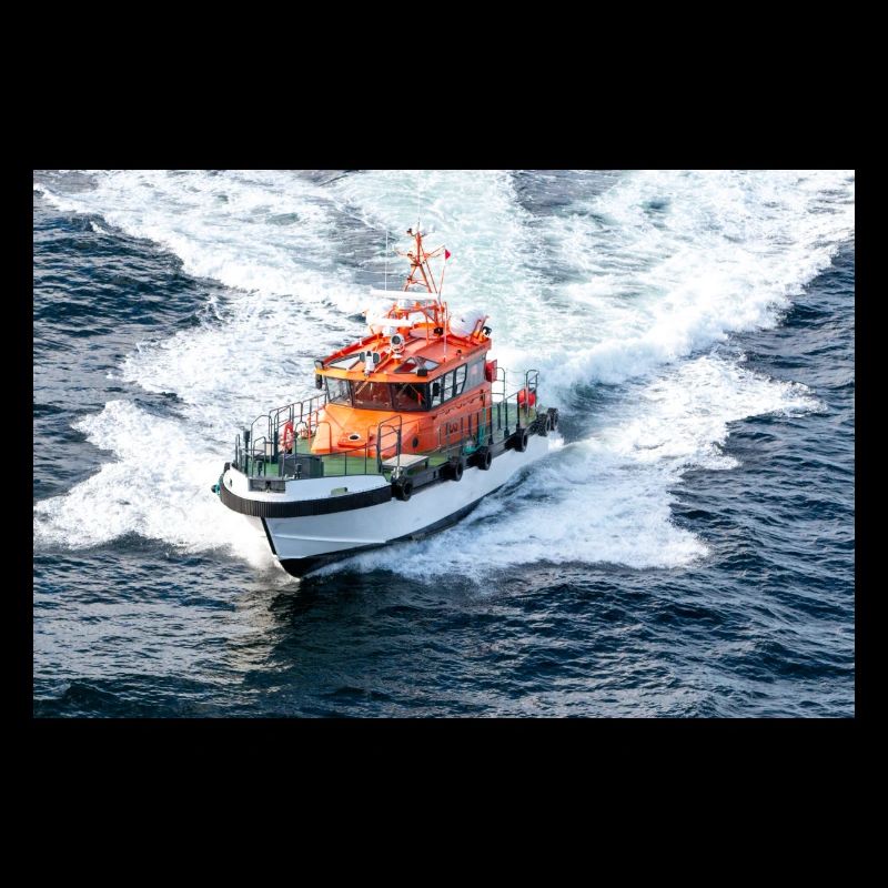 Bild eines Lotsenbootes in Aktion