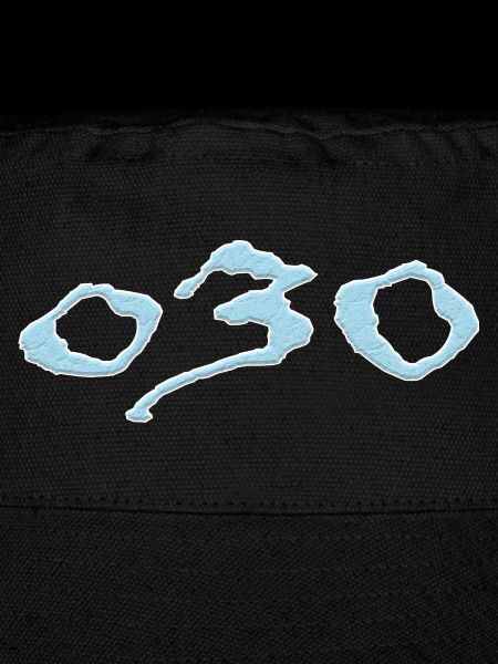 030 Exclusif