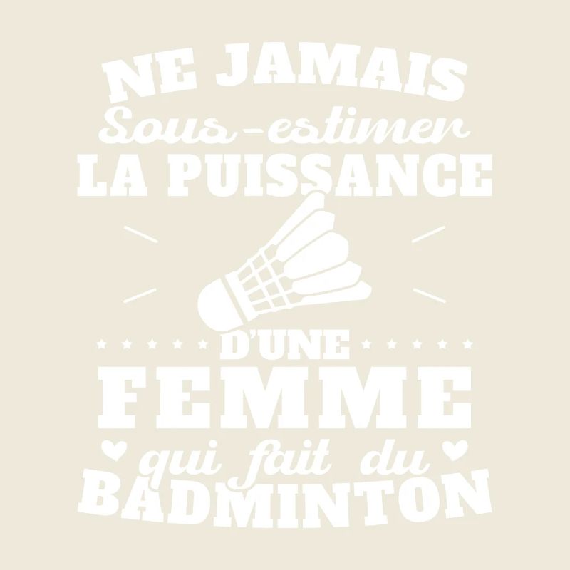 Die Kraft einer Frau, die Badminton spielt