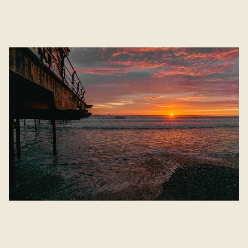 Lever du soleil Saltburn Pier à Quiet Shore