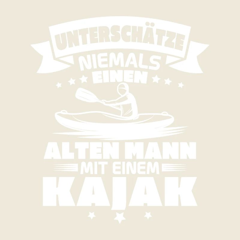 Alten mann mit einem Kajak