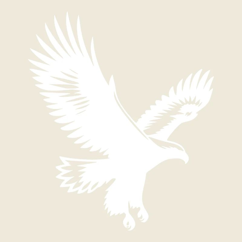 Aigle royal naviguant sur de larges ailes
