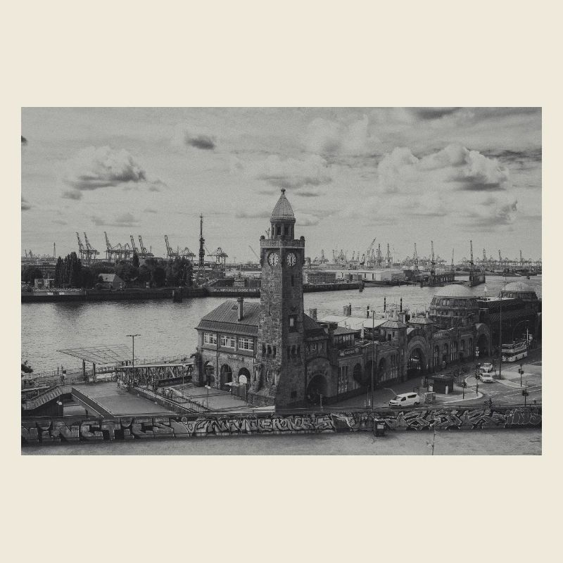 Hamburger Hafen Pegelturm retro