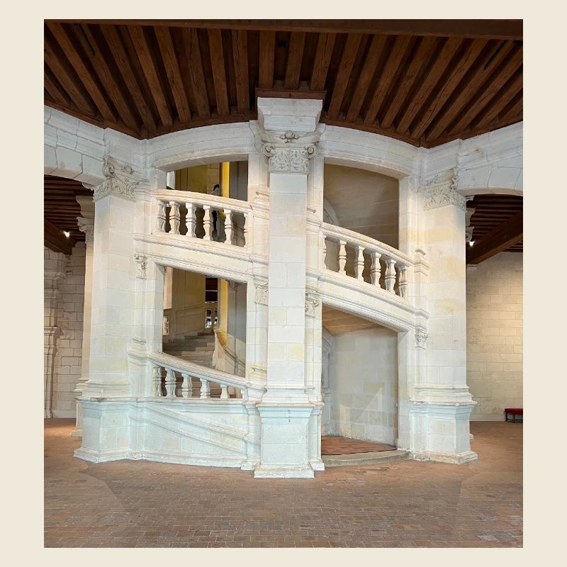 Escalier à double révolution