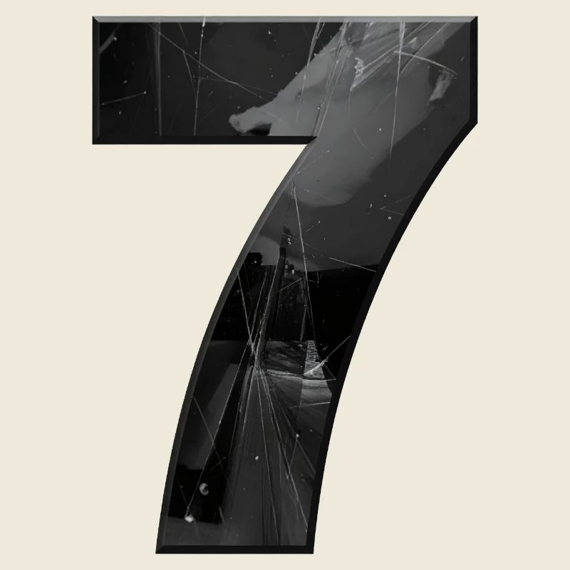 Schwarzgrau Sieben mit Splittern