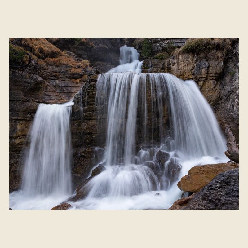 Chute d’eau d’évasion de vache