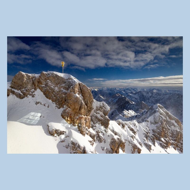 Croix sommitale de la Zugspitze
