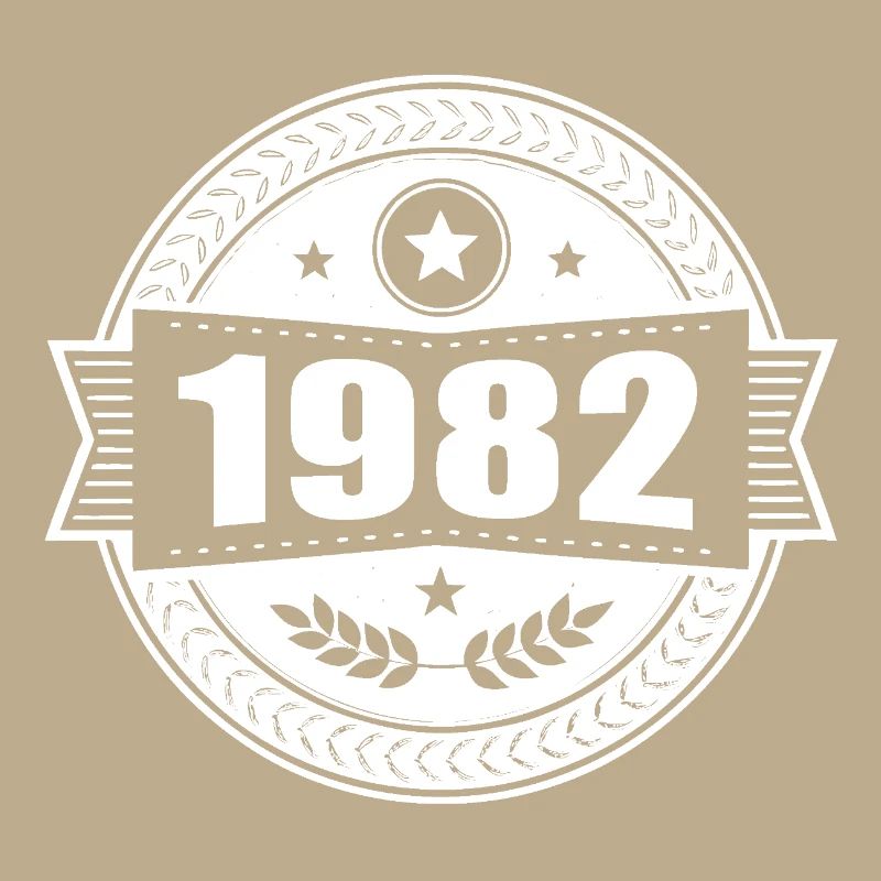 1982 Retro Badge