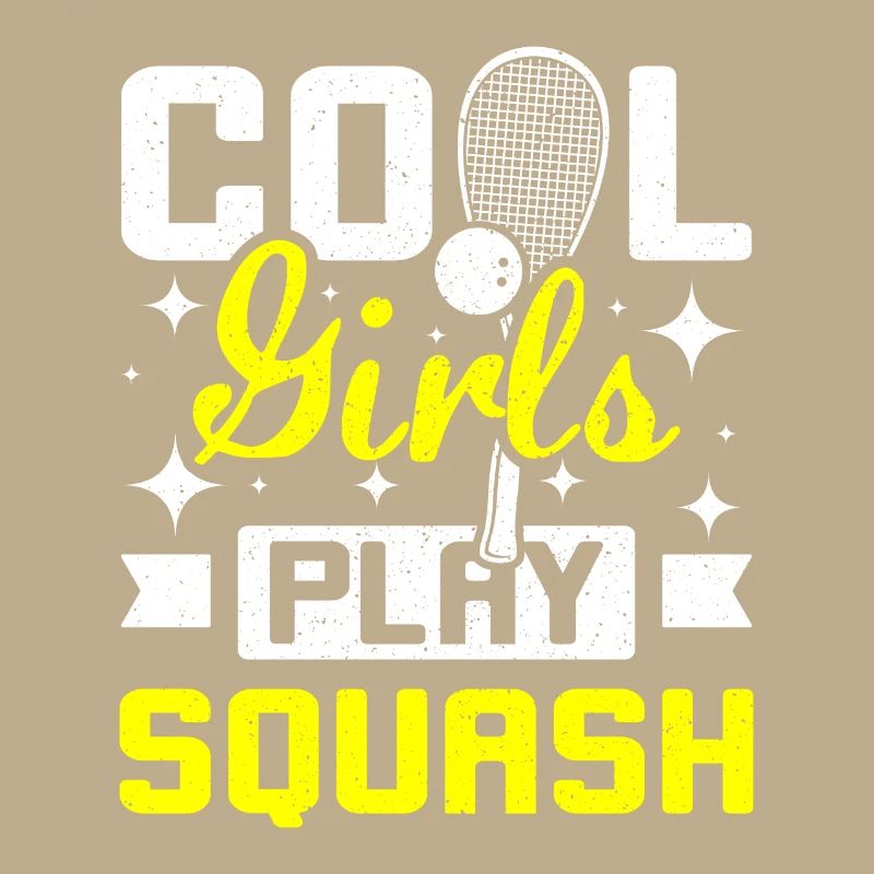 Les filles cool jouent au jeu de squash