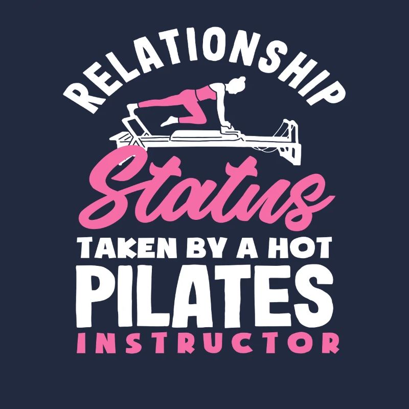 Instructeur chaud de statut relationnel Pilates
