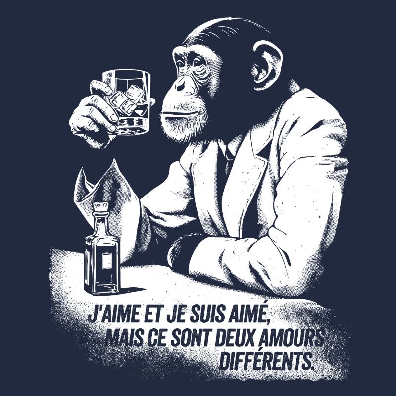Singe à Costume Libéré et Verre d'Alcool