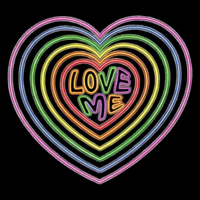 Bunter Love Me-Text Herzenform-Druck