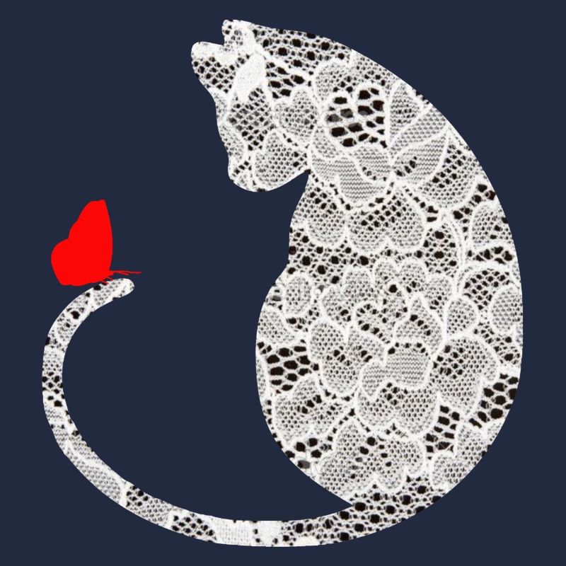 chat avec papillon blanc pointu