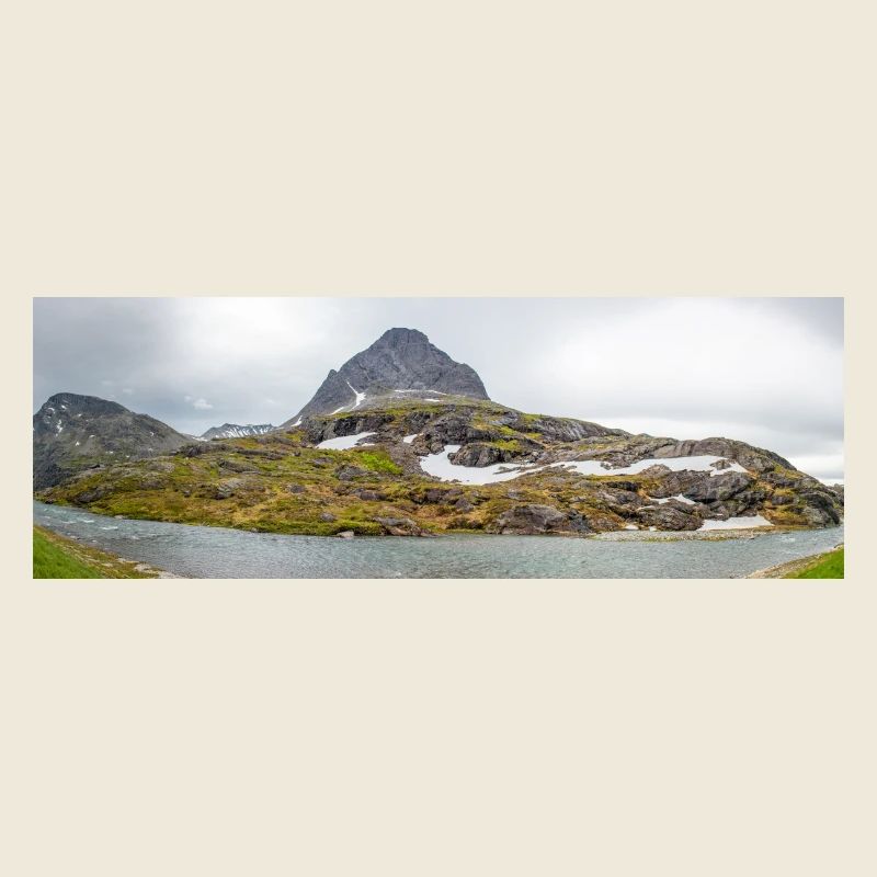 Landschaft in der Nähe von Stigfossen Wasserfall bei Trollstige