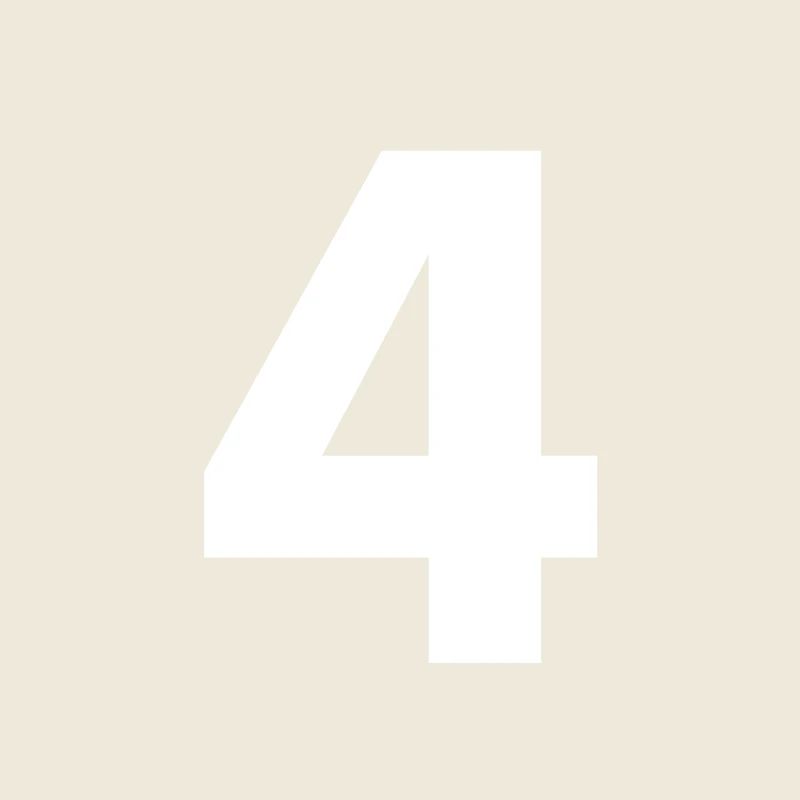 Numéro 4, Numéro 4, 4, quatre, numéro quatre, quatre