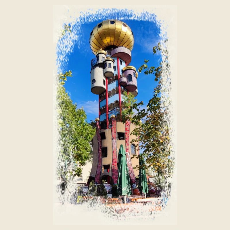 Hundertwasserturm beim Kuchlbauer