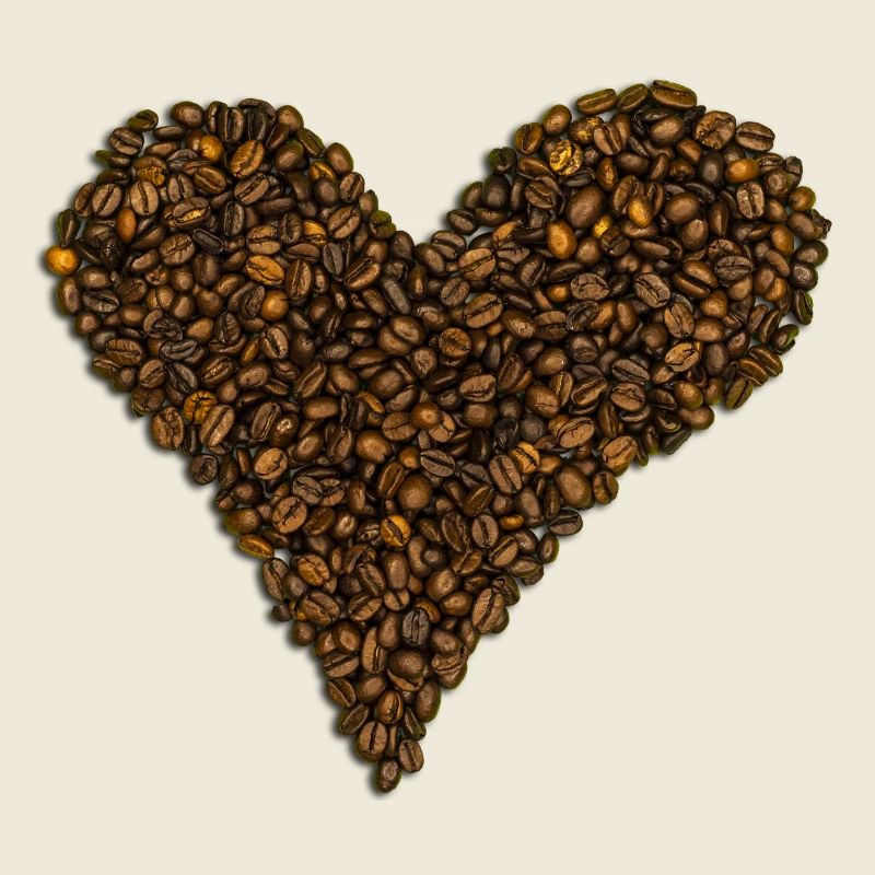 Ein Herz aus Kaffeebohnen
