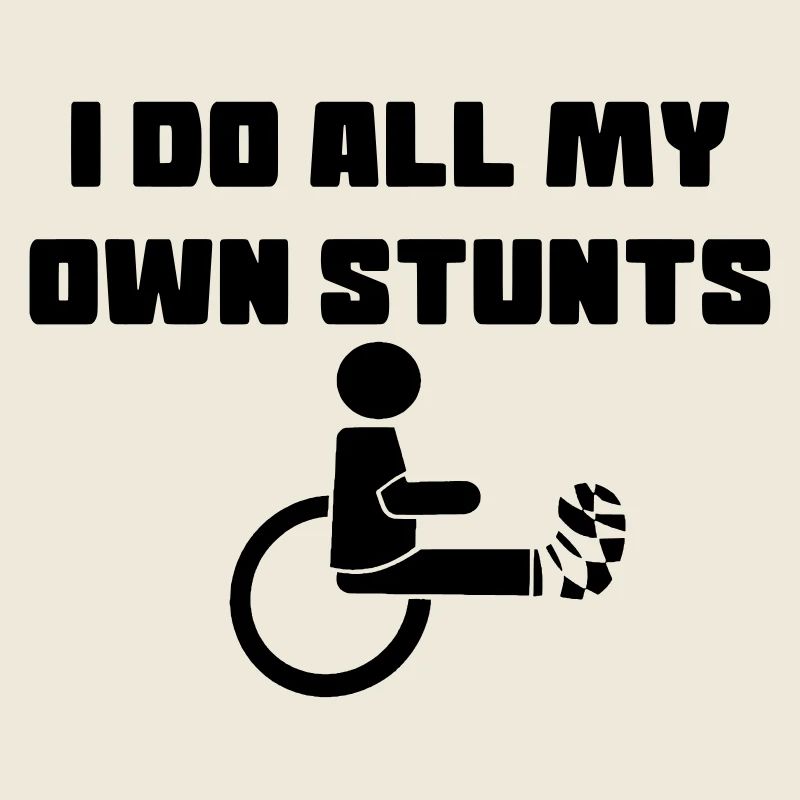 Utilisateur d’un fauteuil roulant avec jambe dans le plâtre #