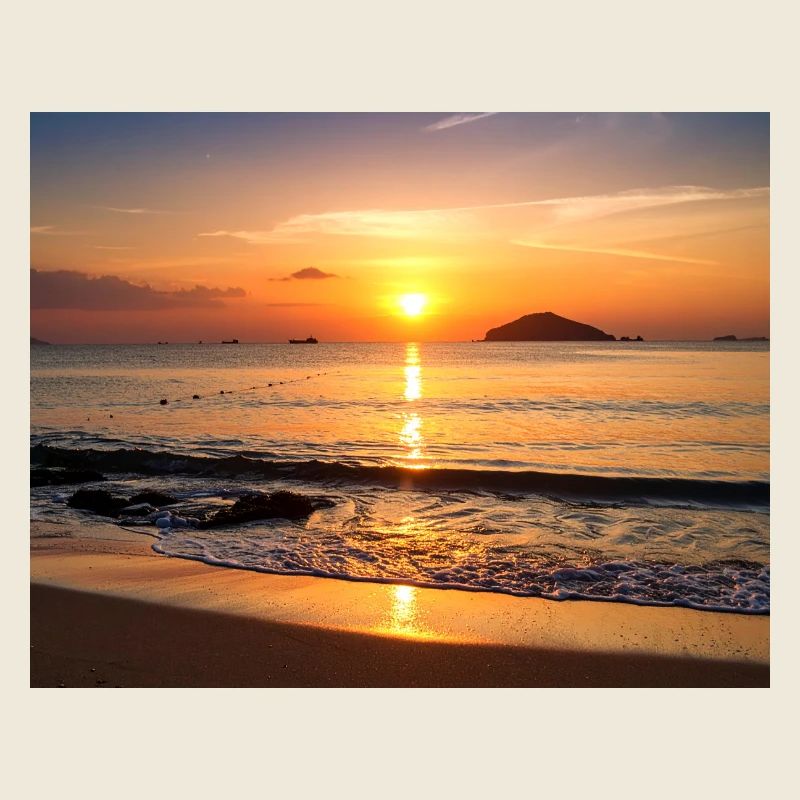 Coucher de soleil tropical sur la plage