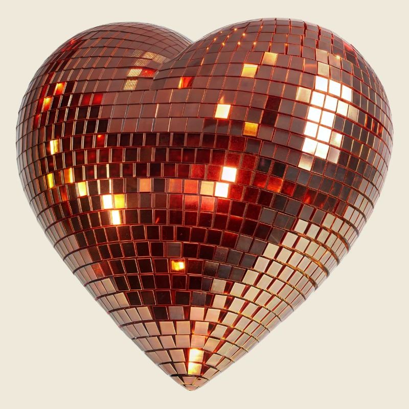 Coeur de discothèque, boule disco en forme de coeur
