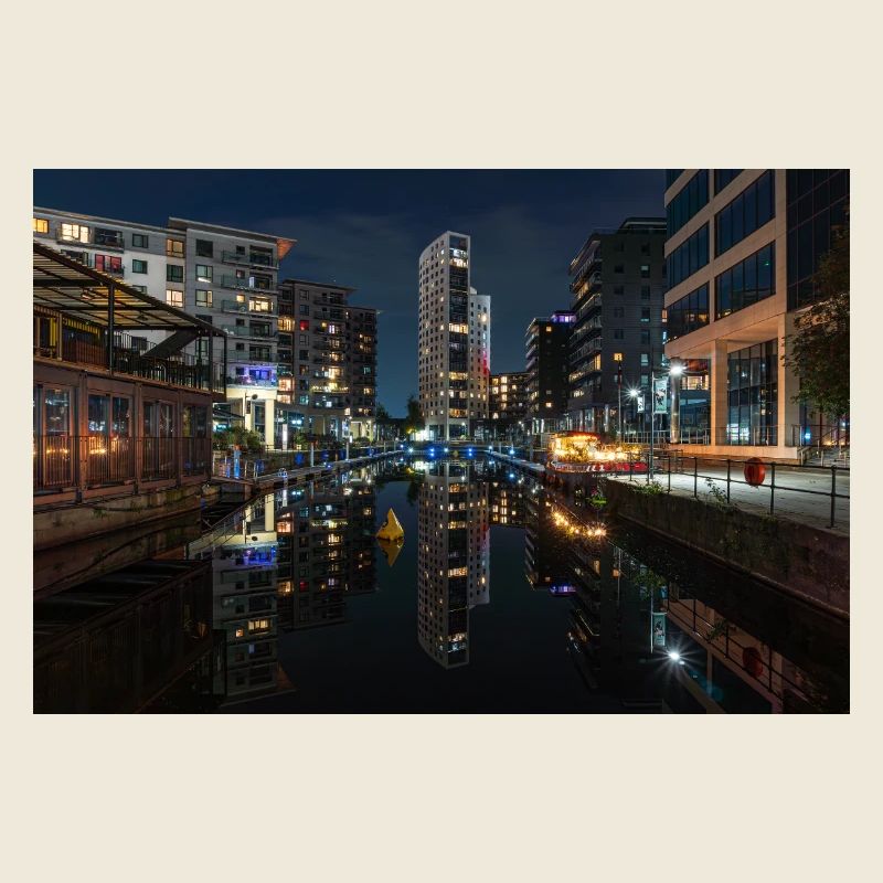 Réflexion urbaine la nuit