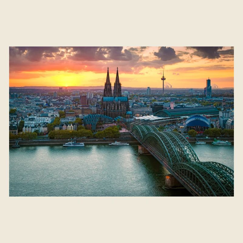 Kölner Dom im Abendlicht