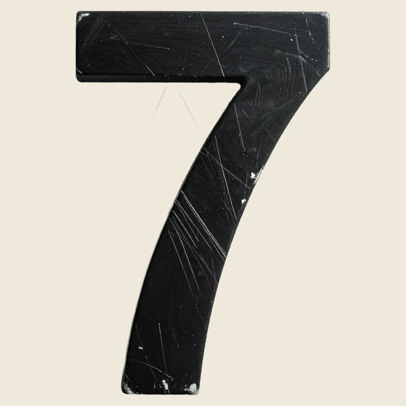 Schrammiges Sieben-Design