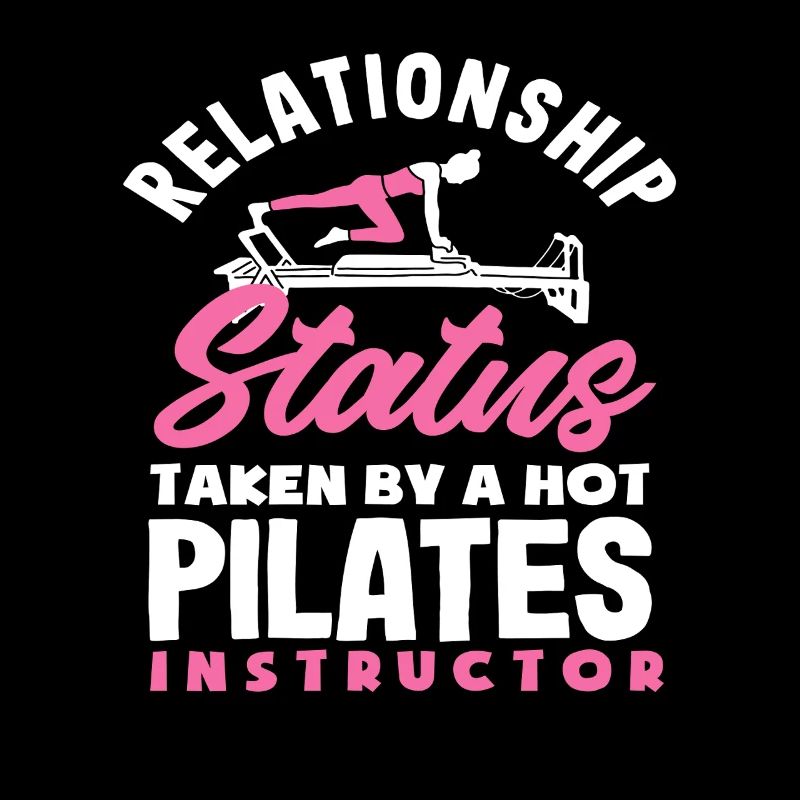 Instructeur chaud de statut relationnel Pilates