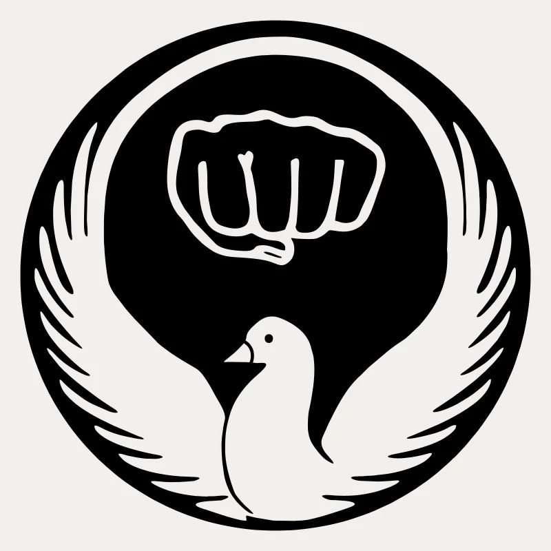Wado-Taube mit Karate-Faust