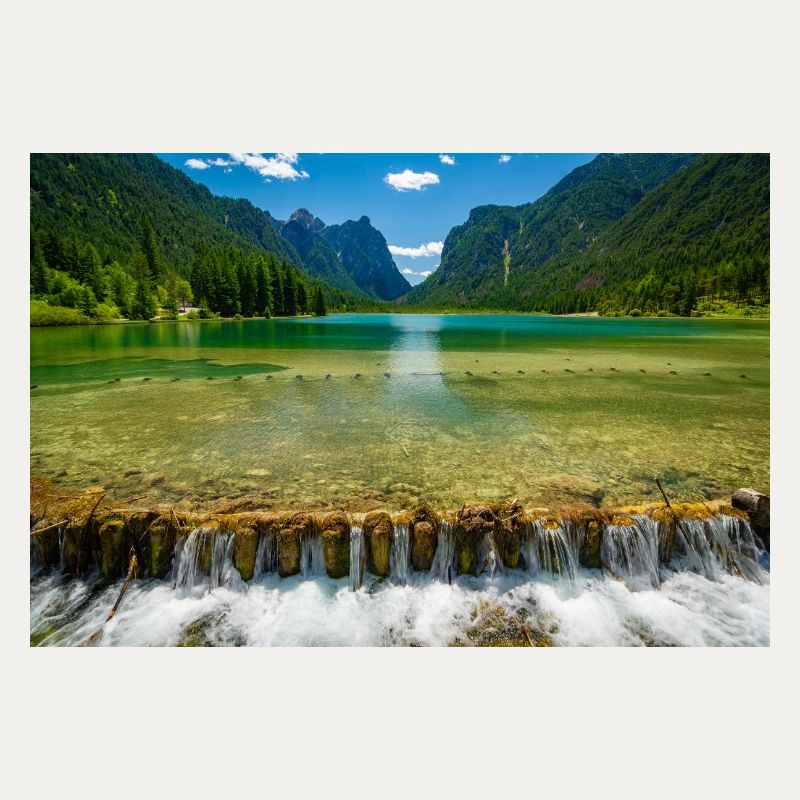 Toblacher See in den Dolomiten