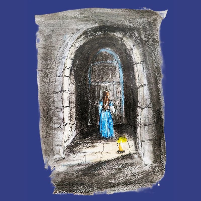 Archway Maiden Lantern Light