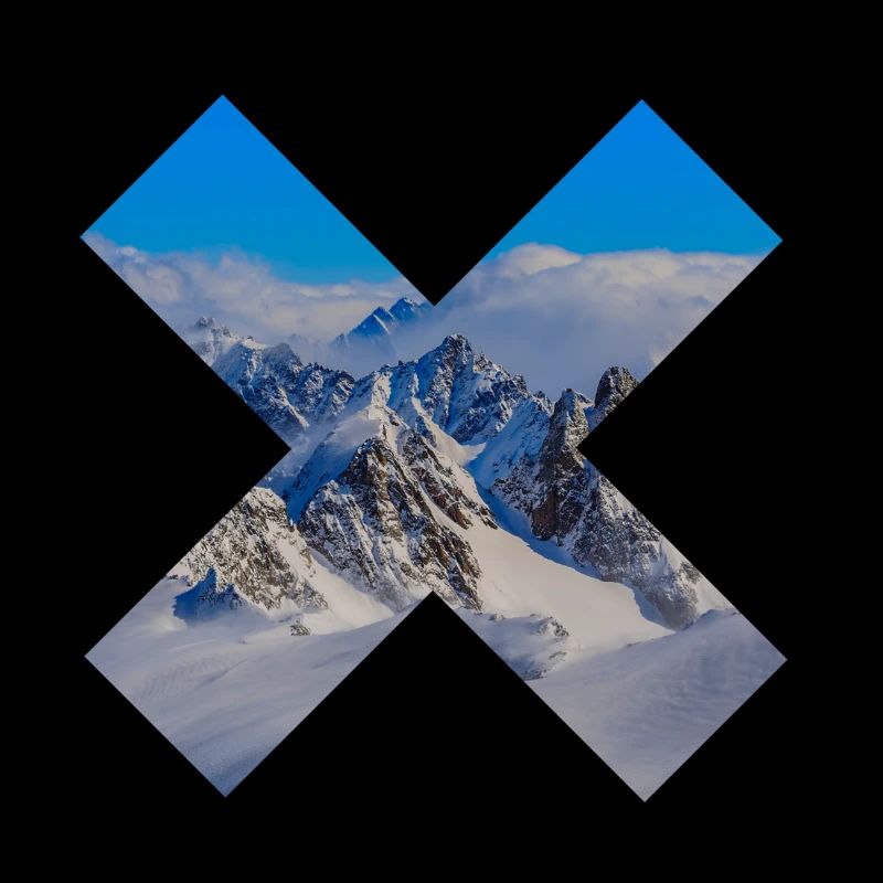 Abstrakte schneebedeckte Berge