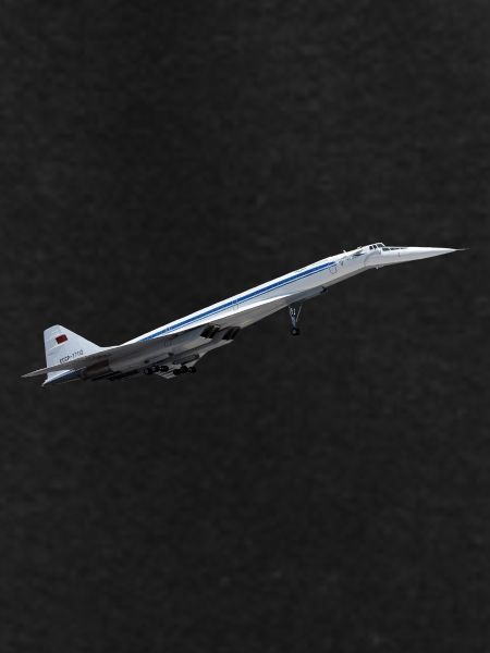 Tu-144