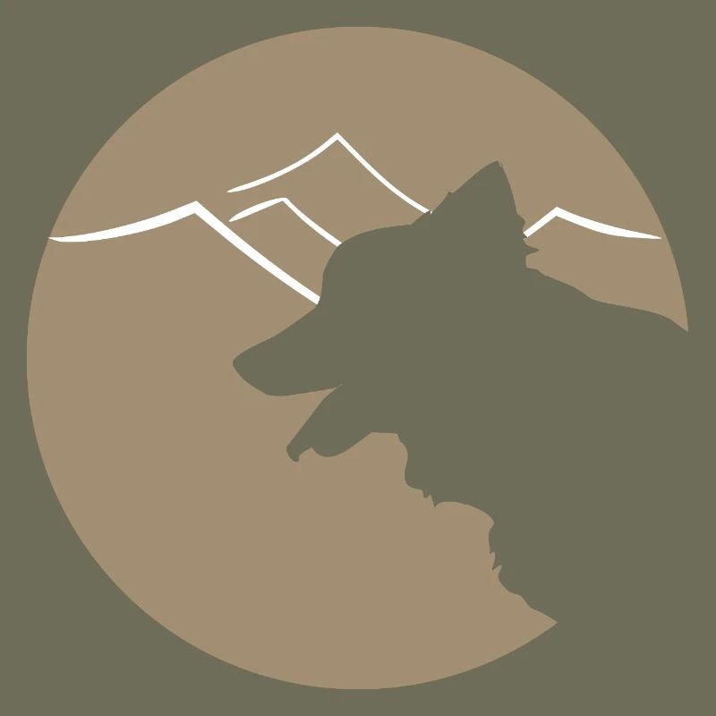 Hundsilhouette im Gebirge oder Dünen