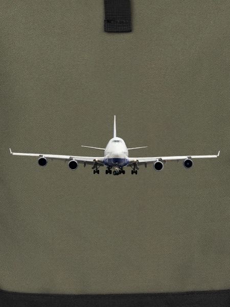 747