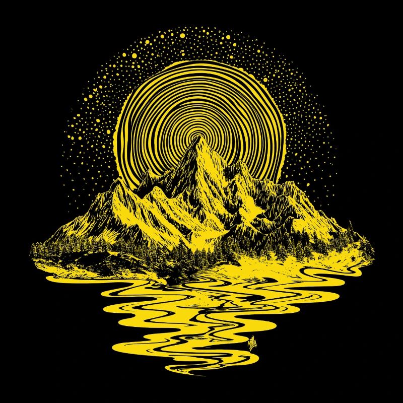 Couronne de soleil au-dessus du lac de montagne