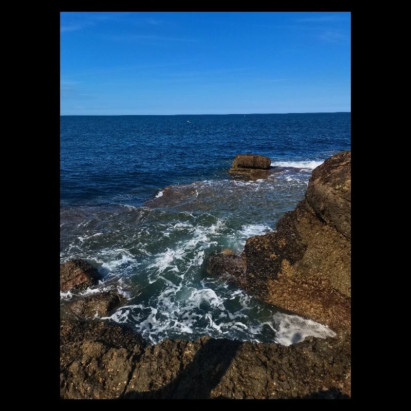 Crashing waves